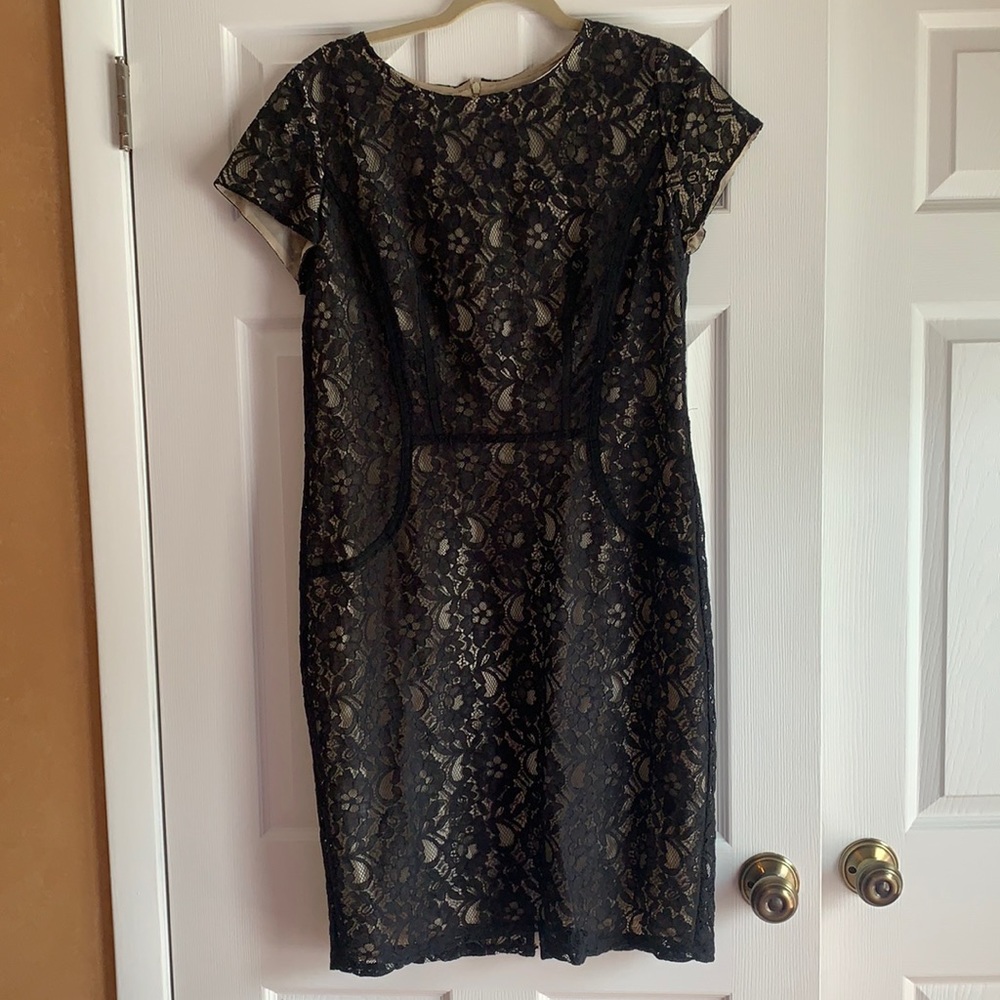 Lace detail dress!